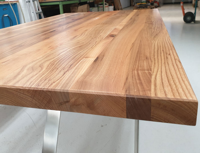 Tisch Rüsterholz